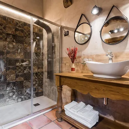 招待所 波萨达代尔罗德尼奥酒店 *